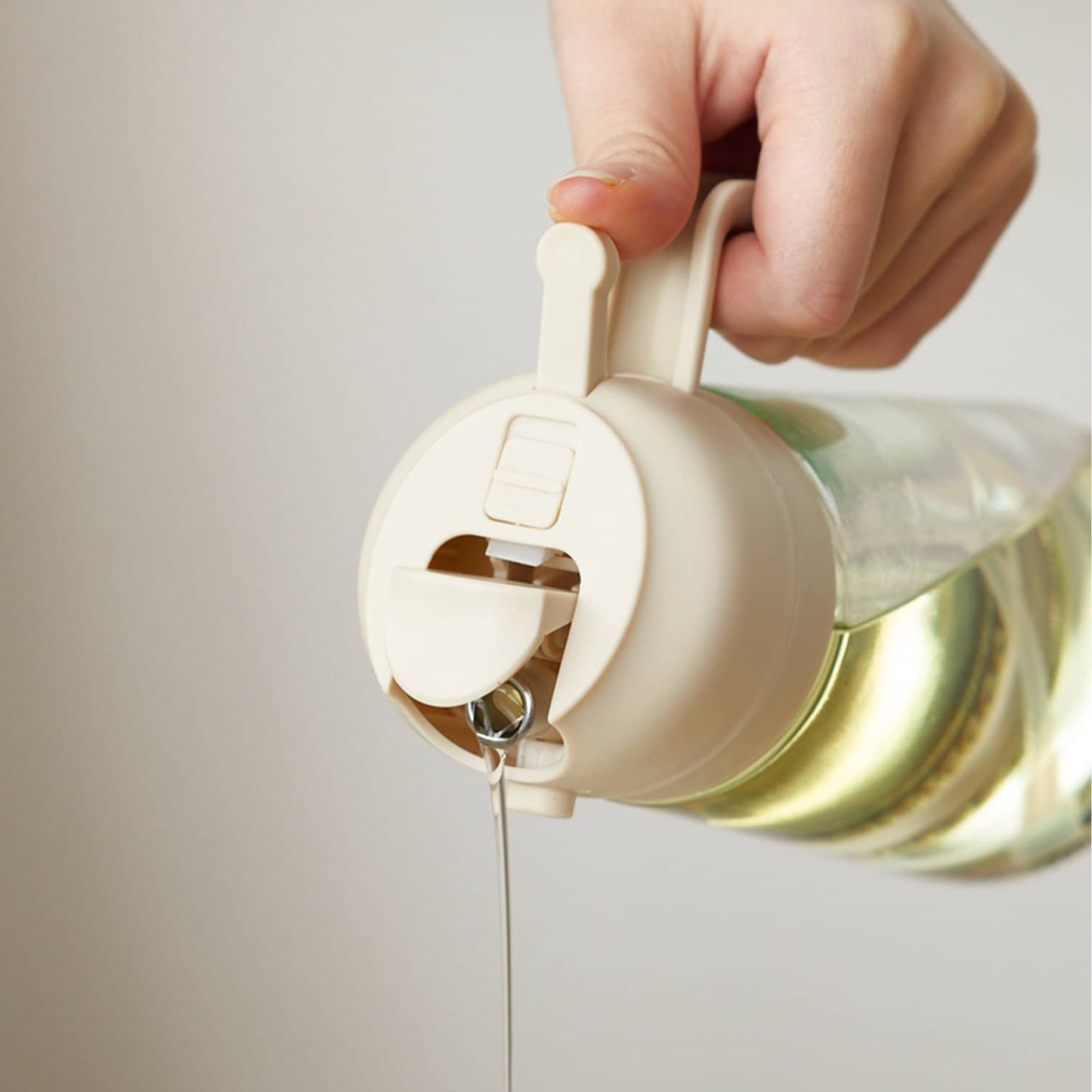 3 COINS 2-way Oil Bottle