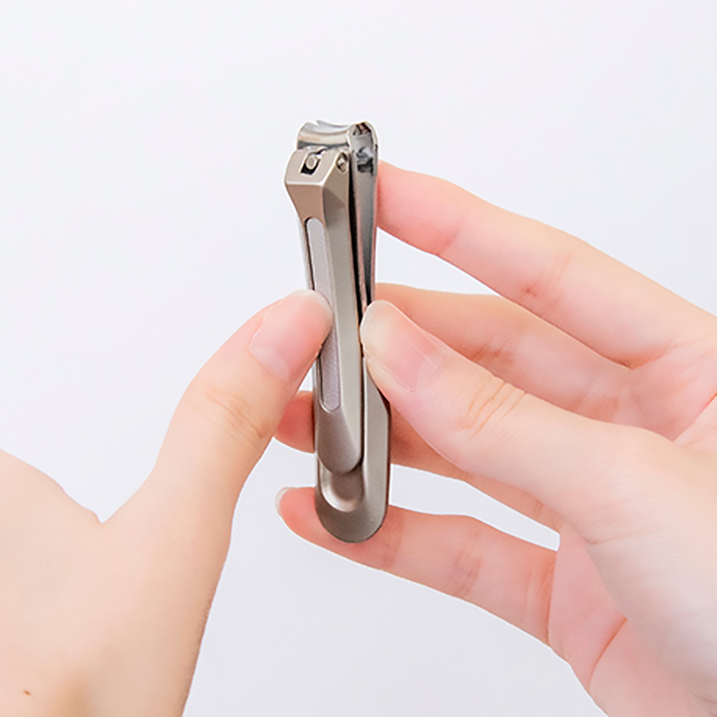 GREEN BELL CRFTSMANSHIP Stainless Steel High-quality Curved Blade Nail Clipper