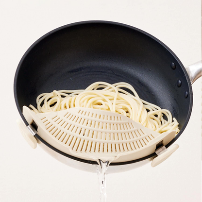 3 COINS Clip-on Silicone Colander