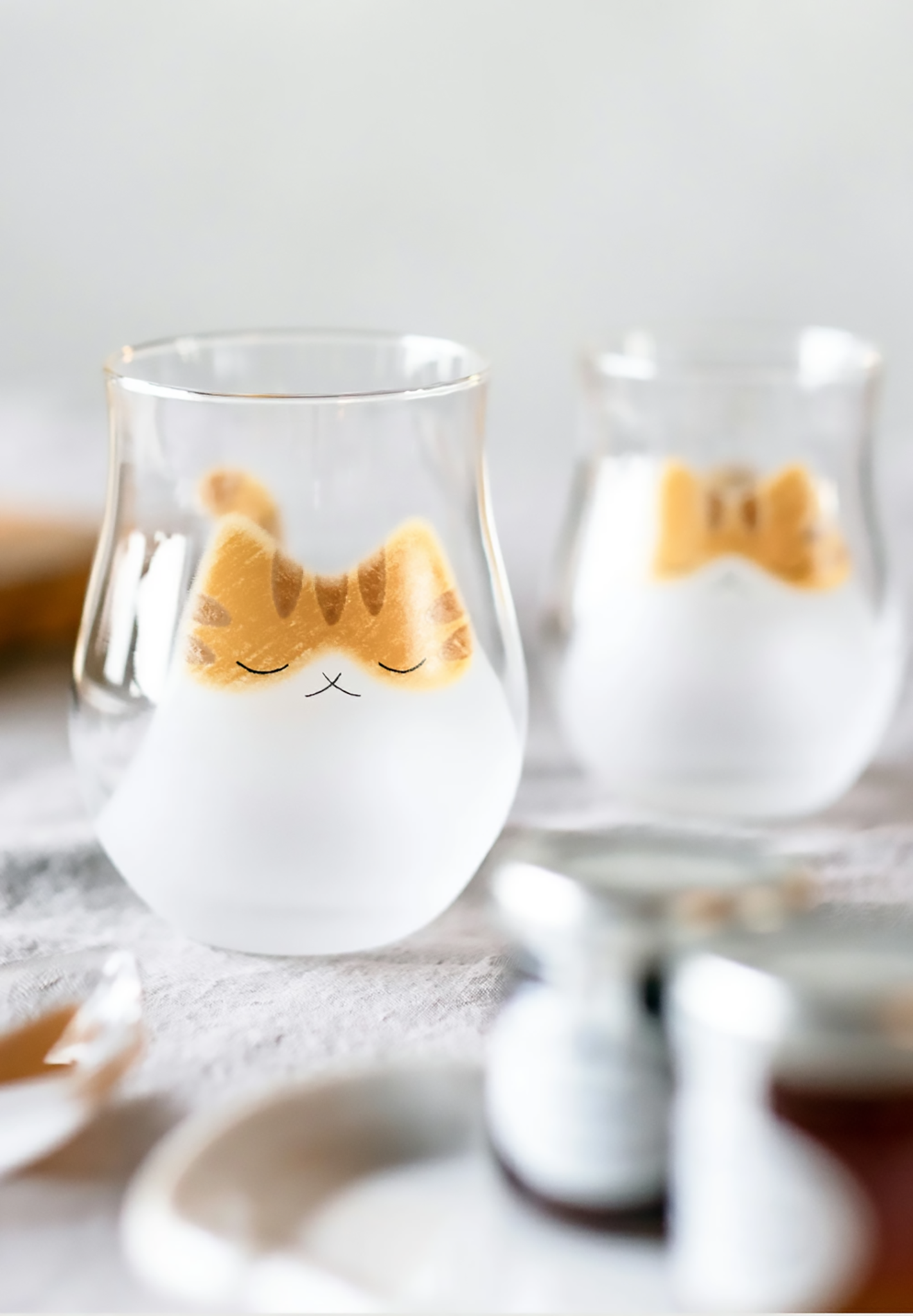 ADERIA Handcraft Cat Glass