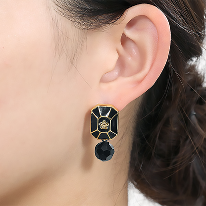 MARY QUANT Reminiscent of Gothic Vintage Ear Ring